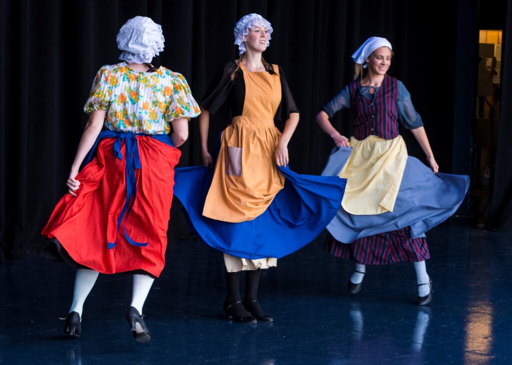 Folklorama Belgian Folkdancers of Winnipeg Storytelling Through